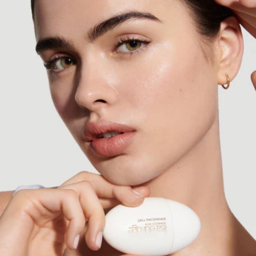 Lisa Eldridge skin tint T4